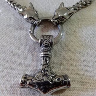 Marteau de Thor et chaîne du Roi Jarl
