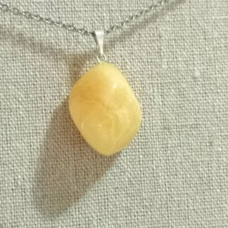 Pendentif calcite jaune