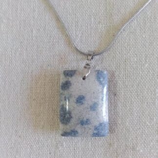 Pendentif K2 granit
