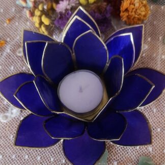 Bougeoir Fleur de Lotus Violet — Éveillez votre troisième œil, élevez votre lumière intérieure