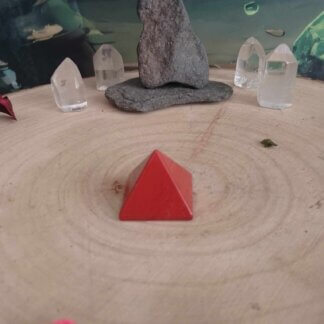 Pyramide jaspe rouge