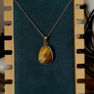 Pendentif Œil de Tigre Facetté — Clarté, Protection & Confiance en Soi