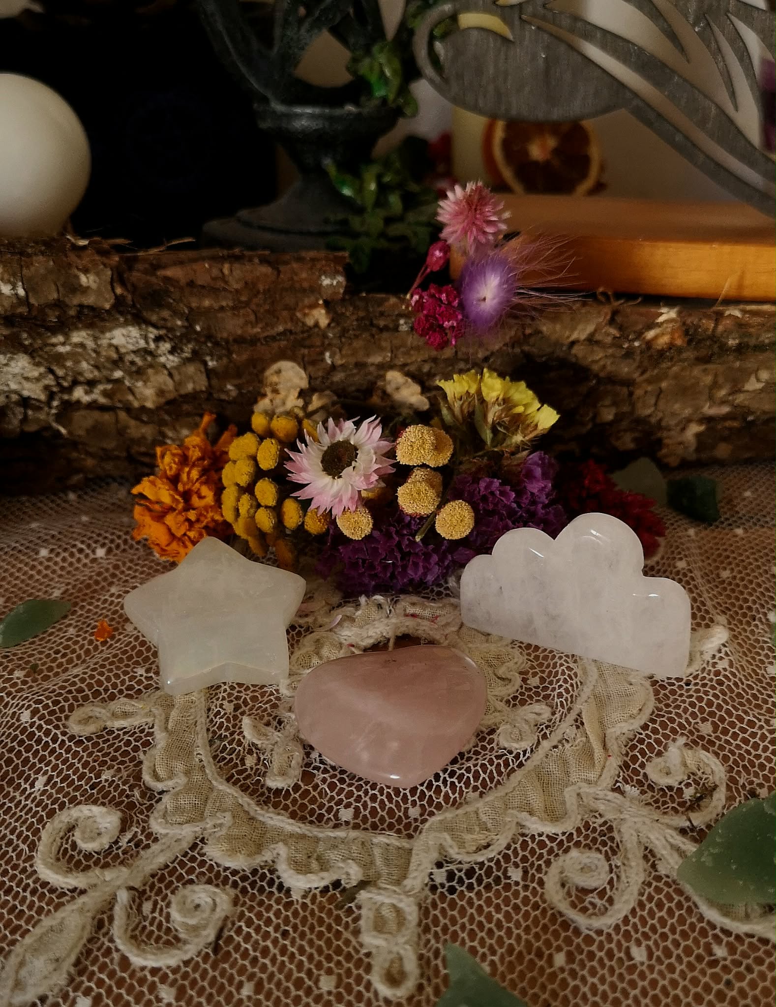Bienvenue en Mai — Le mois de l’amour, de la fertilité et des rituels sacrés