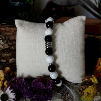 Bracelet Onyx & Howlite — L'Ombre et le Silence Blanc